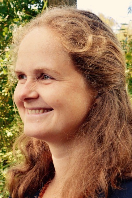pasfoto Helen 